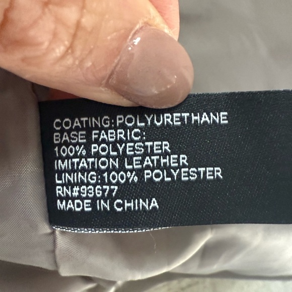 Women's Beige Leather Jacket - Picture 8 of 8